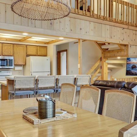 The Hidden Chalet Harbor Springs Bagian luar foto