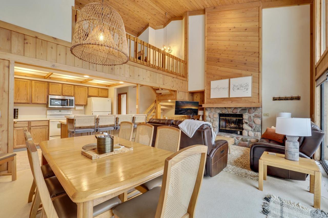 The Hidden Chalet Harbor Springs Bagian luar foto