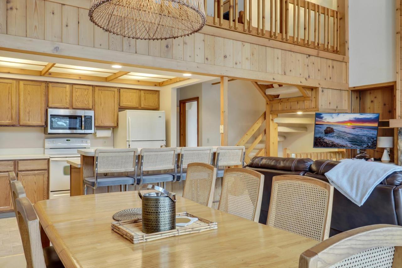 The Hidden Chalet Harbor Springs Bagian luar foto