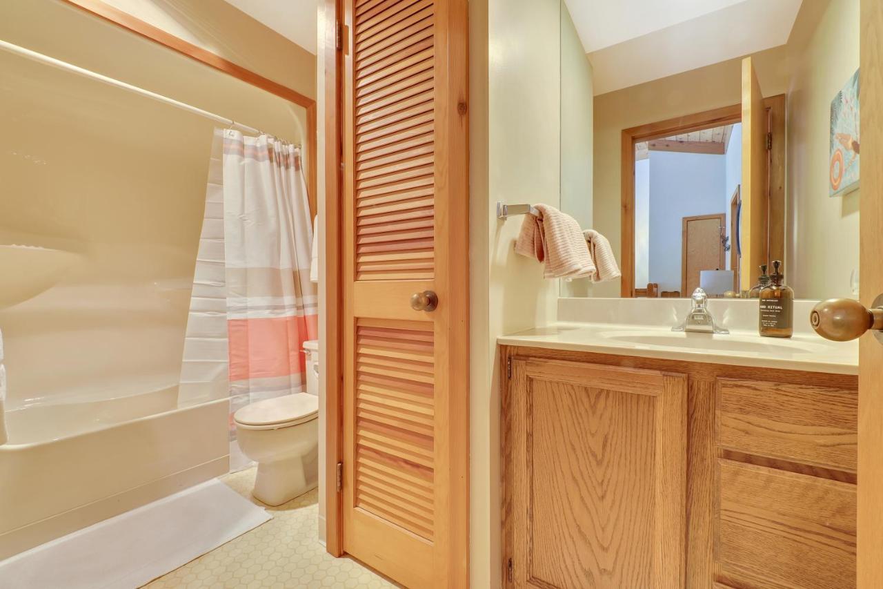 The Hidden Chalet Harbor Springs Bagian luar foto