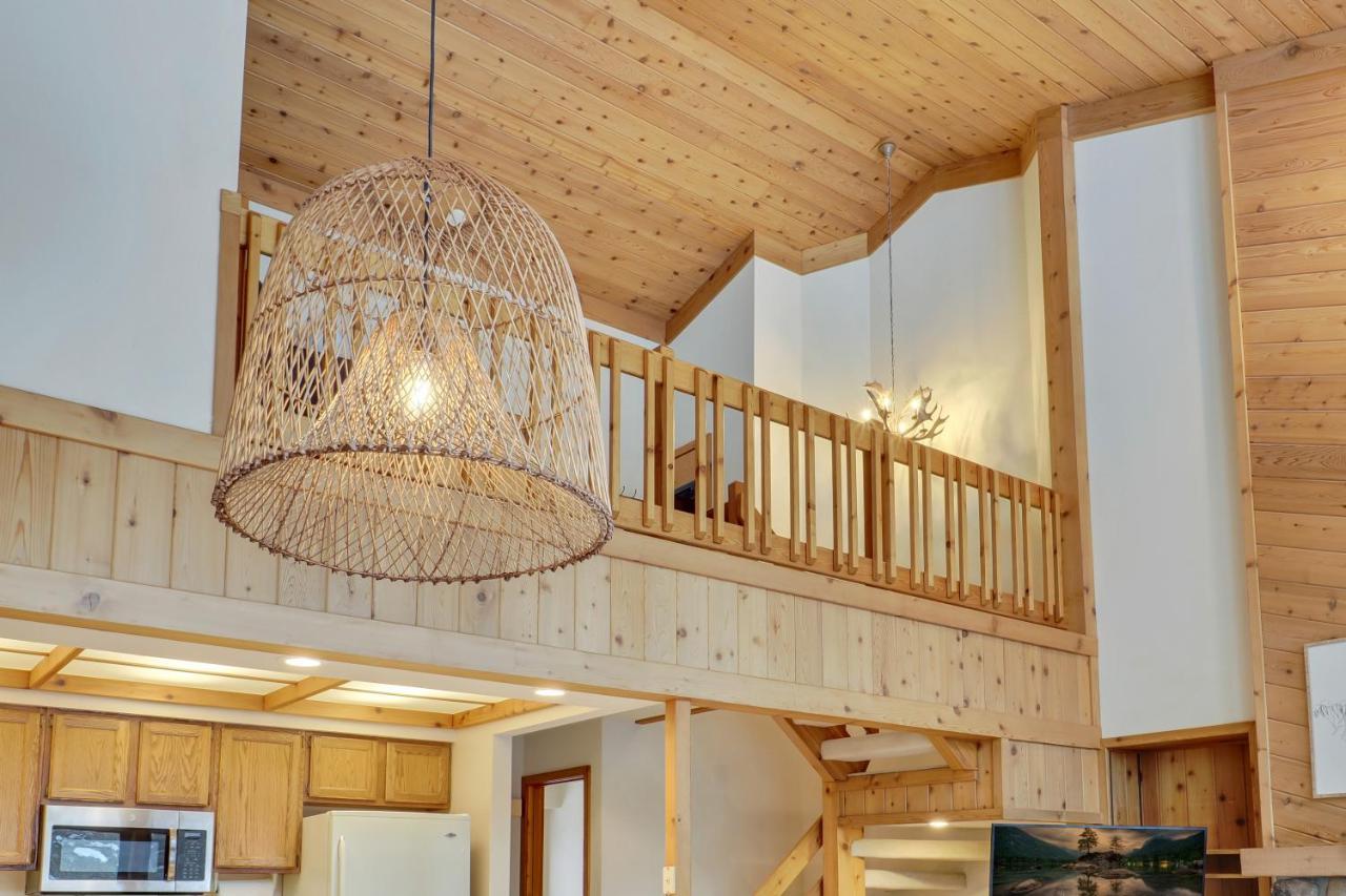 The Hidden Chalet Harbor Springs Bagian luar foto