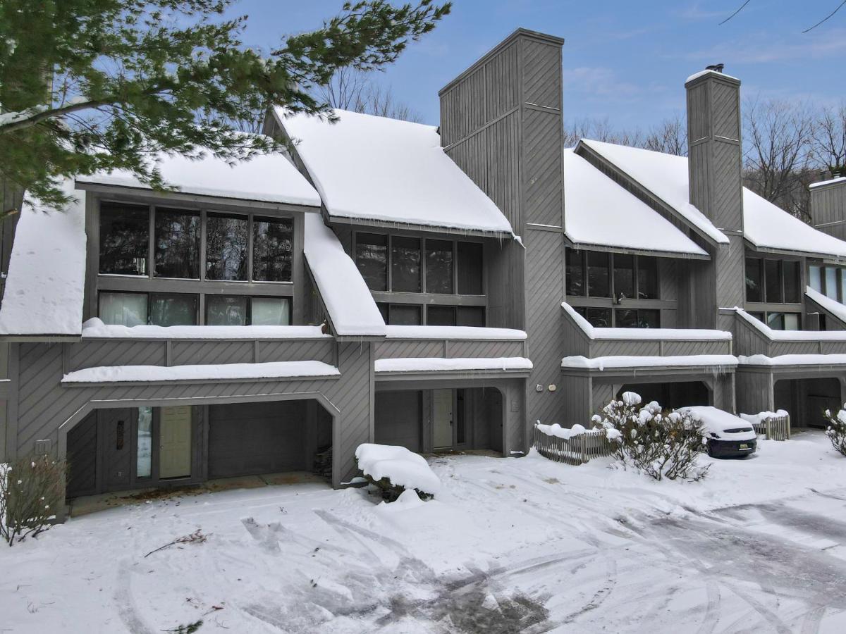 The Hidden Chalet Harbor Springs Bagian luar foto